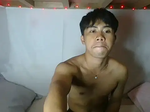 Snapshot of alejandro_fernan chatting on February 15, 5:09 pm alejandro fernan online show from February 15, 5:09 pm