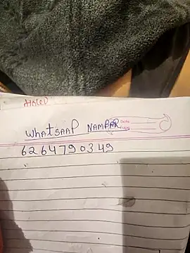 Snapshot of Cute_cute_cpl chatting on January 8, 7:16 pm Cute cute cpl online show from January 8, 7:16 pm