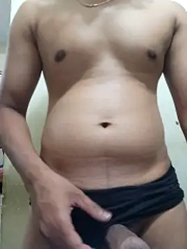 Snapshot of jerryrooh69 chatting on February 24, 3:32 pm jerryrooh69 online show from February 24, 3:32 pm