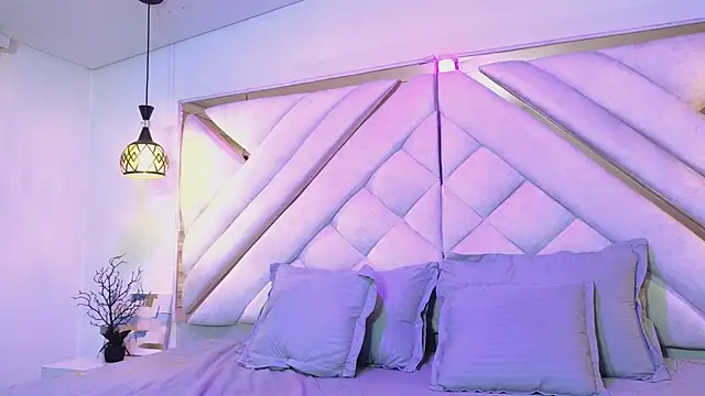 Snapshot of soleyevansvg chatting on January 6, 11:47 am soleyevansvg online show from January 6, 11:47 am