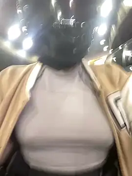 Scarlet auraa online show from February 25, 8:29 pm