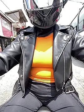 Scarlet auraa online show from March 6, 4:03 pm