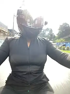 Scarlet auraa online show from April 14, 8:48 pm