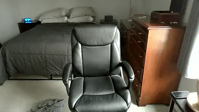 MatureSexy1700 online show from January 7, 3:03 pm