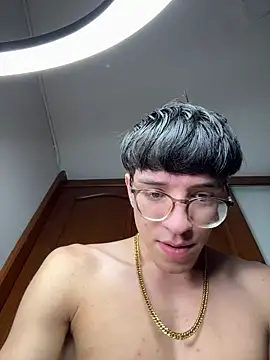 Snapshot of ArthurDavies_ chatting on February 7, 4:27 am ArthurDavies online show from February 7, 4:27 am