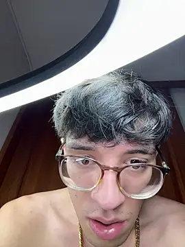 Snapshot of ArthurDavies_ chatting on February 9, 3:54 am ArthurDavies online show from February 9, 3:54 am