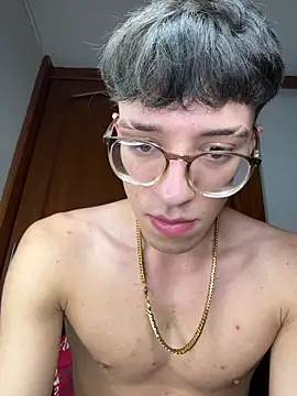 Snapshot of ArthurDavies_ chatting on February 14, 3:03 am ArthurDavies online show from February 14, 3:03 am