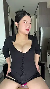 mo-mo-69 online show from May 14, 7:37 am
