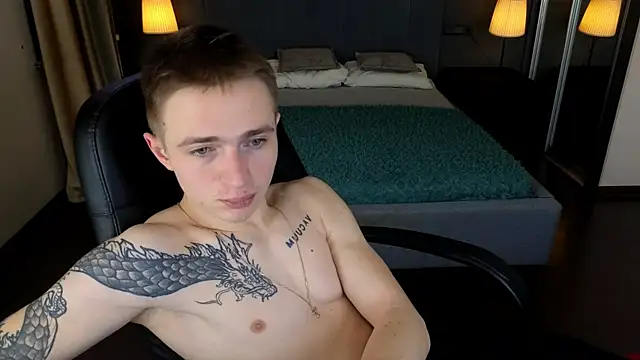 Snapshot of LEO__MILLER chatting on January 10, 4:31 pm LEO MILLER online show from January 10, 4:31 pm