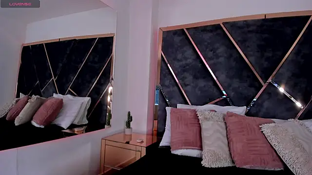 Chloe Connor online show from January 13, 12:49 am