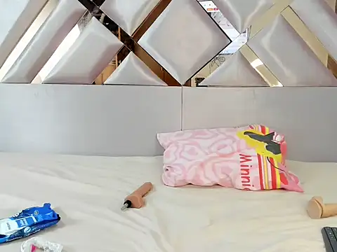 MiaKleinX online show from March 23, 10:14 pm