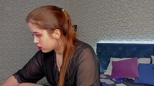 Soft Lina online show from January 8, 9:33 am