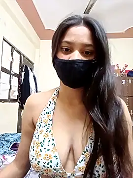 Snapshot of sexyyy_sonia chatting on February 14, 6:54 am sexyyy sonia online show from February 14, 6:54 am