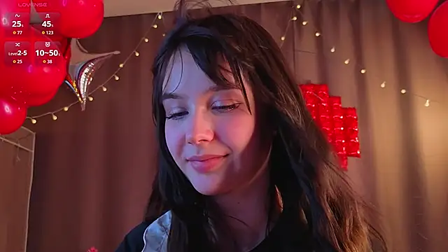 Snapshot of KiraYukimura chatting on February 15, 7:51 am KiraYukimura online show from February 15, 7:51 am