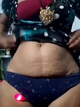 Snapshot of ramya_sri chatting on March 1, 2:13 am ramya sri online show from March 1, 2:13 am