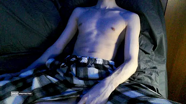 Snapshot of Sauntper chatting on February 8, 9:29 pm Sauntper online show from February 8, 9:29 pm