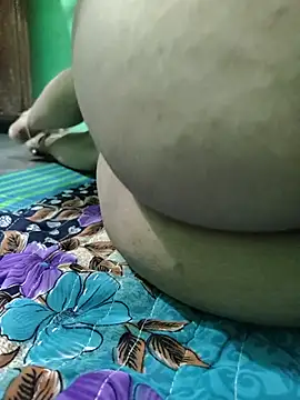 Snapshot of Hot_payal44 chatting on July 27, 4:36 pm Hot payal44 online show from July 27, 4:36 pm