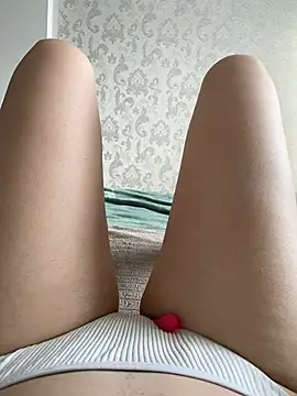 Snapshot of Mersedas00 chatting on January 15, 7:13 am Mersedas00 online show from January 15, 7:13 am