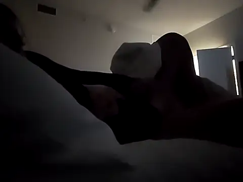 hellyeayea6969 online show from March 22, 7:06 pm