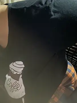 m235922 online show from February 6, 1:21 am