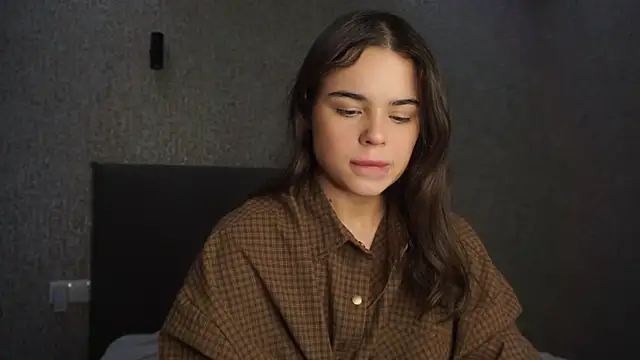 linclars online show from April 13, 1:27 pm