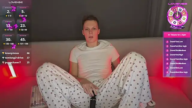 Snapshot of TeddyandMila chatting on January 14, 12:27 am TeddyandMila online show from January 14, 12:27 am