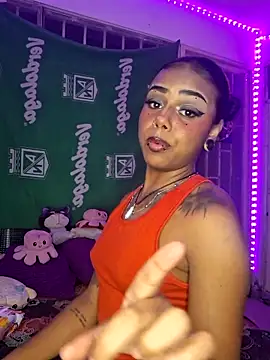 NYXHELLSQUEEN online show from April 18, 12:03 am