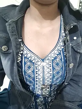 Asnoor khan online show from February 5, 8:52 am