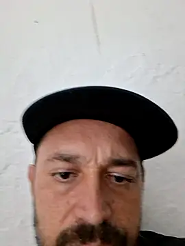 Johnnyhotlatmale online show from January 13, 8:41 am