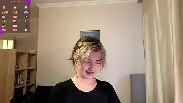Dia DeAmas online show from May 23, 1:59 pm
