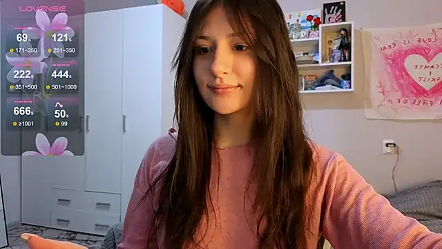 Snapshot of miralyn_ chatting on February 2, 9:19 am miralyn online show from February 2, 9:19 am