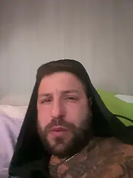 Snapshot of ASannicand64659 chatting on January 11, 2:05 am ASannicand64659 online show from January 11, 2:05 am