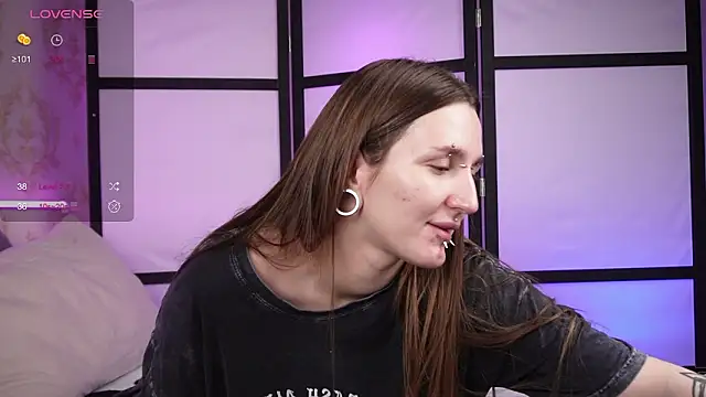 Snapshot of Alice_Goth chatting on March 13, 10:55 am Alice Goth online show from March 13, 10:55 am