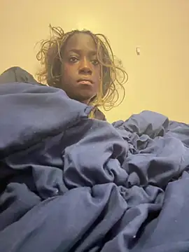 CookiesNcreaming online show from April 10, 10:36 pm