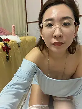 Jingjingxiang-520 online show from February 1, 11:42 am