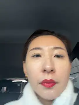 Jingjingxiang-520 online show from February 2, 2:10 am