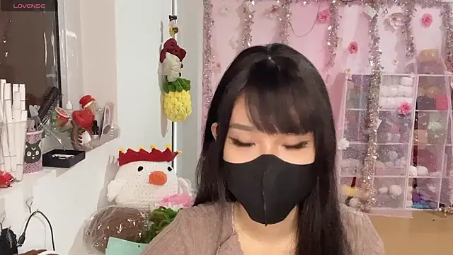 Tieu-May online show from March 13, 7:59 am