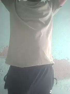 Snapshot of sexyboy_917 chatting on February 9, 6:06 am sexyboy 917 online show from February 9, 6:06 am