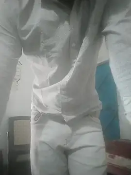 Snapshot of sexyboy_917 chatting on February 11, 3:11 am sexyboy 917 online show from February 11, 3:11 am