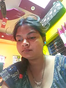 Snapshot of Romance_Aliya chatting on February 4, 11:31 pm Romance Aliya online show from February 4, 11:31 pm