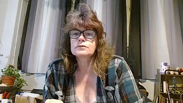 ladylavende3 online show from February 26, 4:14 am