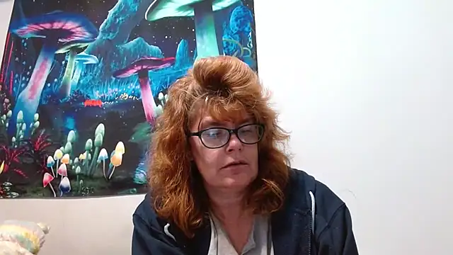 ladylavende3 online show from May 1, 2:54 pm