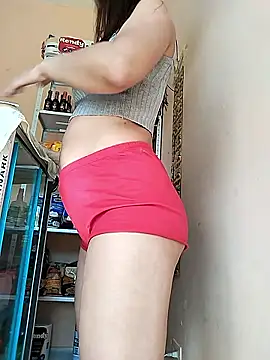 Snapshot of Lara_queenxxx chatting on January 18, 6:23 pm Lara queenxxx online show from January 18, 6:23 pm