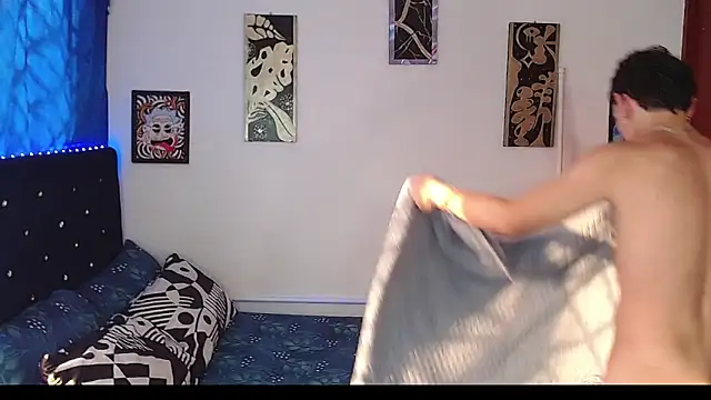 Snapshot of yorsamm_smit chatting on February 10, 10:03 pm yorsamm smit online show from February 10, 10:03 pm