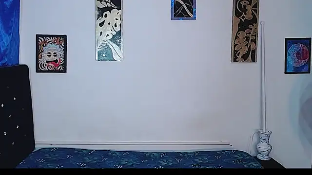 Snapshot of yorsamm_smit chatting on February 12, 4:13 pm yorsamm smit online show from February 12, 4:13 pm