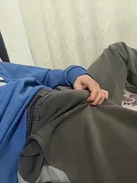 Kdkdndndxnxn online show from April 3, 8:40 pm