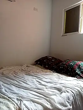 IIv0ryN0IIReX-XX online show from February 23, 5:10 pm