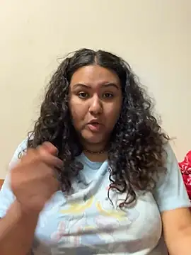 Snapshot of Angeliccreamyrican chatting on February 8, 2:26 am Angeliccreamyrican online show from February 8, 2:26 am