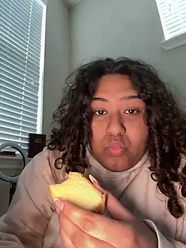 Snapshot of Angeliccreamyrican chatting on February 28, 4:08 pm Angeliccreamyrican online show from February 28, 4:08 pm