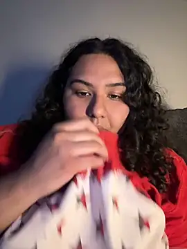 Snapshot of Angeliccreamyrican chatting on March 3, 12:28 am Angeliccreamyrican online show from March 3, 12:28 am